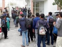 Erzurum'da Bir Otobüs Dolusu Kaçak Göçmen Yakalandı