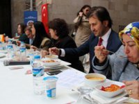 Çifte Minareli Medresede Geleneksel Yemek Yarışması yapıldı