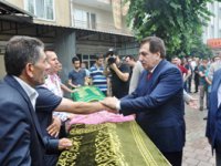 Kazada hayatını kaybeden 5 kişi gözyaşlarıyla defnedildi