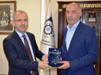 BAŞSAVCI İNAL ETSO’YA VEDA ZİYARETİNDE BULUNDU