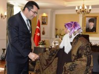 VALİ OKAY MEMİŞ BAFRA ŞEHİT AİLELERİ VE GAZİLERİ DAYANIŞMA DERNEĞİNİ KABUL ETTİ.