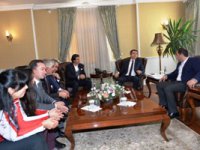 ŞAMPİYONLARDAN VALİ MEMİŞ’E ZİYARET