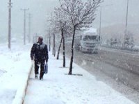 Erzurum’a Nisan ayında kar sürprizi