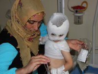 Isıtıcıdaki kaynar su üzerine dökülen çocuk ölümden döndü