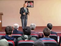 Başkan Sekmen kariyer günleri etkinliğinde öğrencilerle bir araya geldi