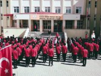 Liseli öğrencilerden Barış Pınarı Harekatına ‘İstiklal Marş’lı klip