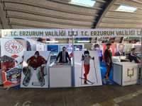 Milletvekili Ala’dan buz sporları standına tam not