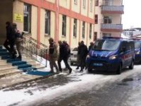 Jandarma göçmen kaçakçılarına geçit vermedi