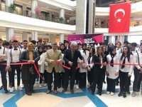 Erzurum’un tarihi eserlerini ve kültürel değerlerini karakalem çalıştılar