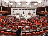 MEB harekete geçti, Meclis'e sunuldu! Yüz binlerce kişinin tatil ve izinlerine yeni düzenleme...