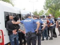 Adliye önünde levyeli kız kaçırma kavgası: 1 yaralı