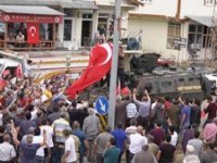 Operasyondan dönen jandarmayı kurban keserek karşıladılar