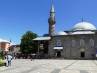 Kent meydanında bayram günü cuma heyecanı