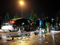 Yağmurlu yolda kayan tur otobüsü 3 aracı biçti: 7 yaralı
