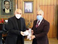 Voleybol temsilcilerinden Rektör Çomaklı’ya ziyaret