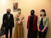 ETÜ kadın çalışanlarını unutmadı
