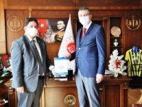 Erzurum Ticaret Borsası, hükümlü yakınlarına ihtiyaç çeki yardımında bulundu