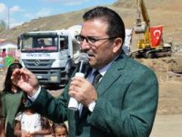Erzurum’da 4 ilçede 4 okulun temeli atıldı, yapımı tamamlanan bir okul hizmete açıldı