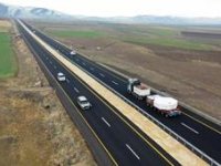 Dev aynanın 5 saatlik yolculuğu havadan görüntülendi