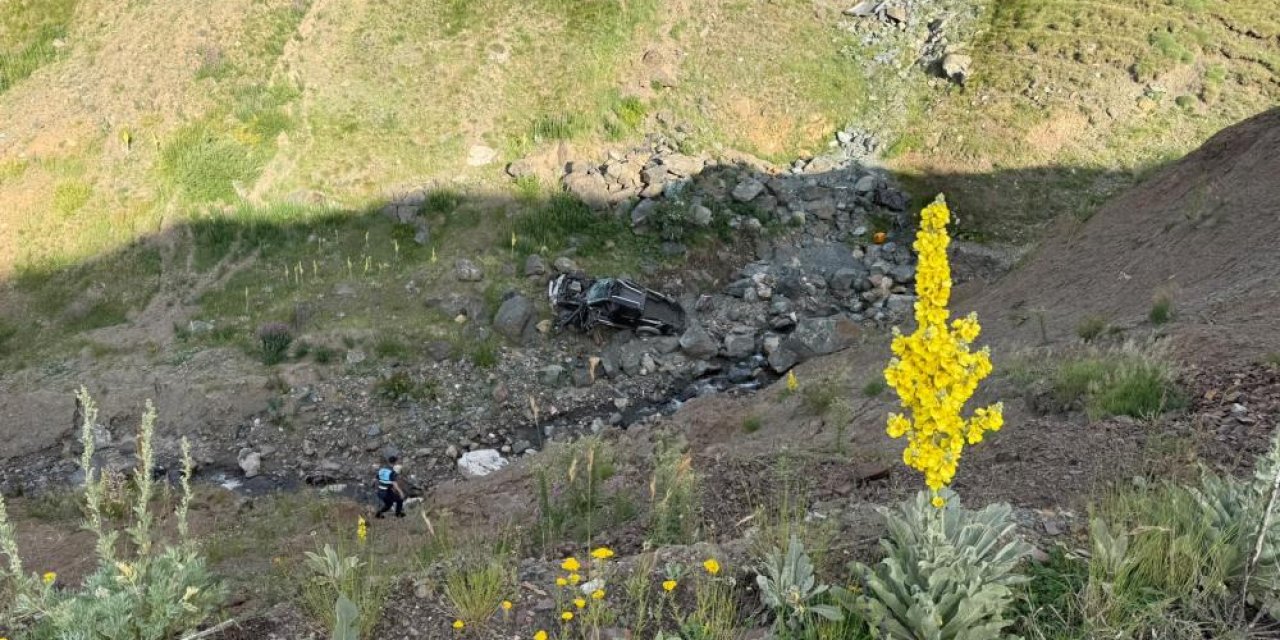 Palandöken Geçidi'nde can pazarı: 150 metrelik uçuruma yuvarlandı