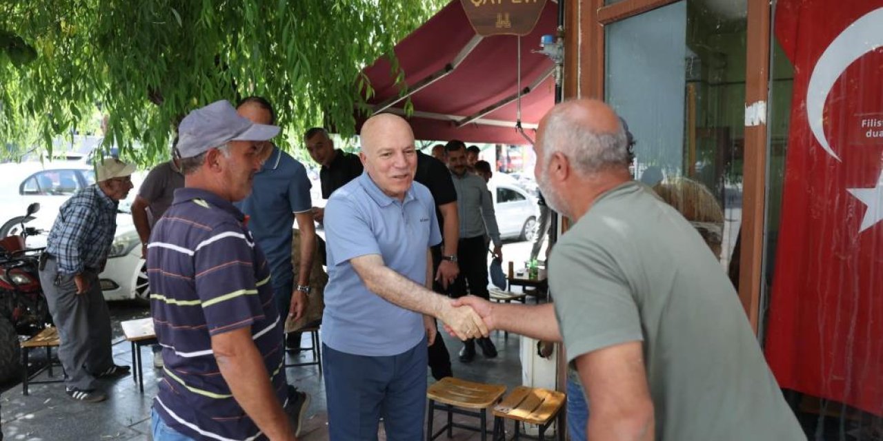 Başkan Sekmen İspir  ve Pazaryolu'nda: Talepleri tek tek dinledi.
