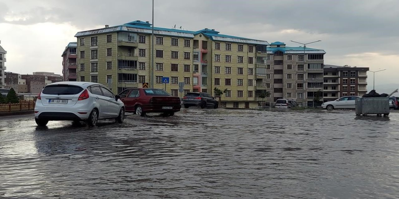 Meteorolojiden Erzurum ve Ardahan için kuvvetli yağış uyarısı