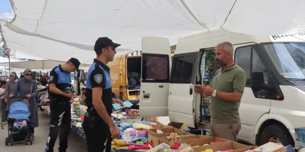 Erzurum’da pazara giden vatandaşlar dikkat! Polis ekipleri tek tek uyardı