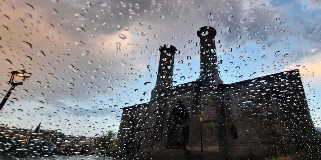 Meteoroloji’den Erzurum için kritik uyarı! 8 ilçede kuvvetli sağanak ve dolu bekleniyor