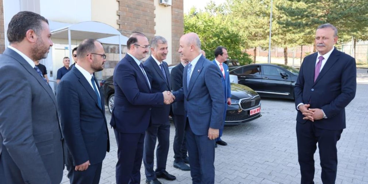 Atatürk Üniversitesi Rektörü Hacımüftüoğlu’ndan bölgesel iş birliği mesajı