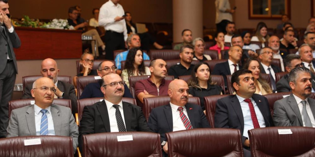 Atatürk Üniversitesi’nde yeni dönem: Öğrenciler iş hayatına eğitim sürecinde hazırlanacak