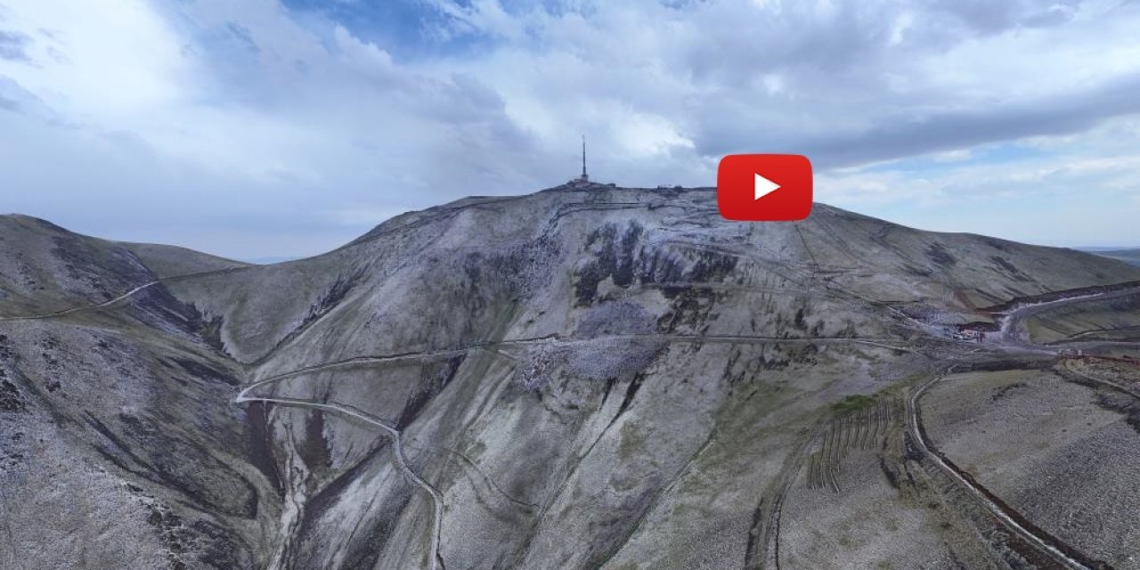 Ağustos ayında Palandöken beyaza büründü! Dolu yağışı şaşkına çevirdi
