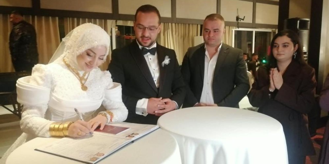 Eyyüp Ensar Budak ile Fatma Karaman’ın mutlu günü! Görkemli düğüne yüzlerce davetli katıldı