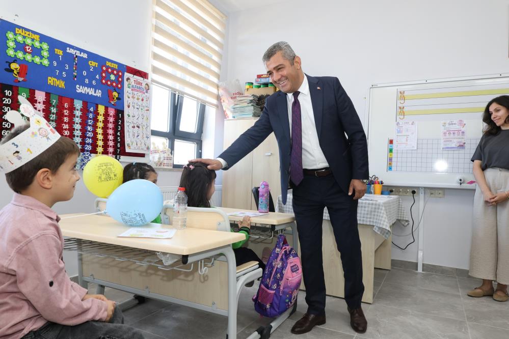 Minik öğrencilerin okul heyecanına ortak oldu! İl Millî Eğitim Müdürü Ekici’den anlamlı ziyaret