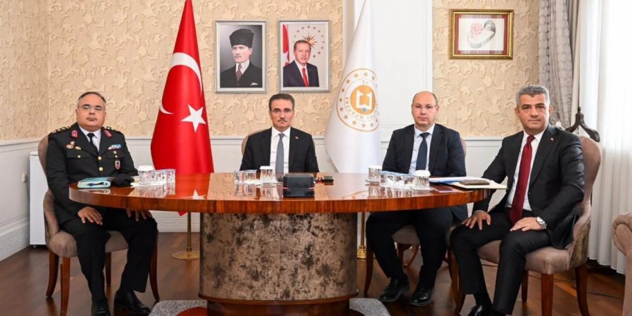Okullar açılmadan kritik zirve: Güvenlik önlemleri masaya yatırıldı