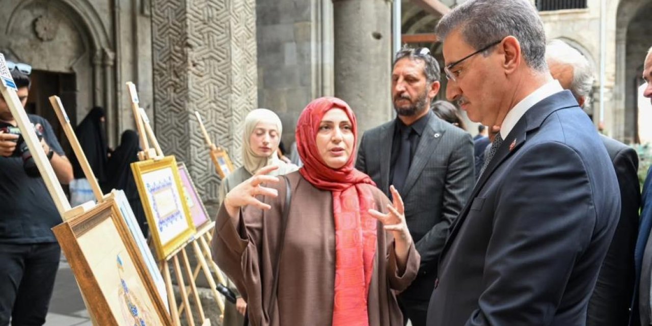 Çifte Minareli Medrese’de göz kamaştıran sergi: Hat, tezhip ve minyatür bir arada