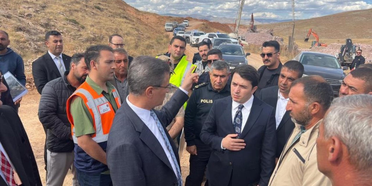 Vali Baruş Tekman’da sahaya indi: Yol, yatırımlar ve vatandaş talepleri masada