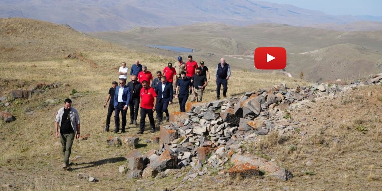 Vali Baruş Bayrak Tepe’de: “Tabyalar Erzurum’un en önemli tarihî varlıklarından”