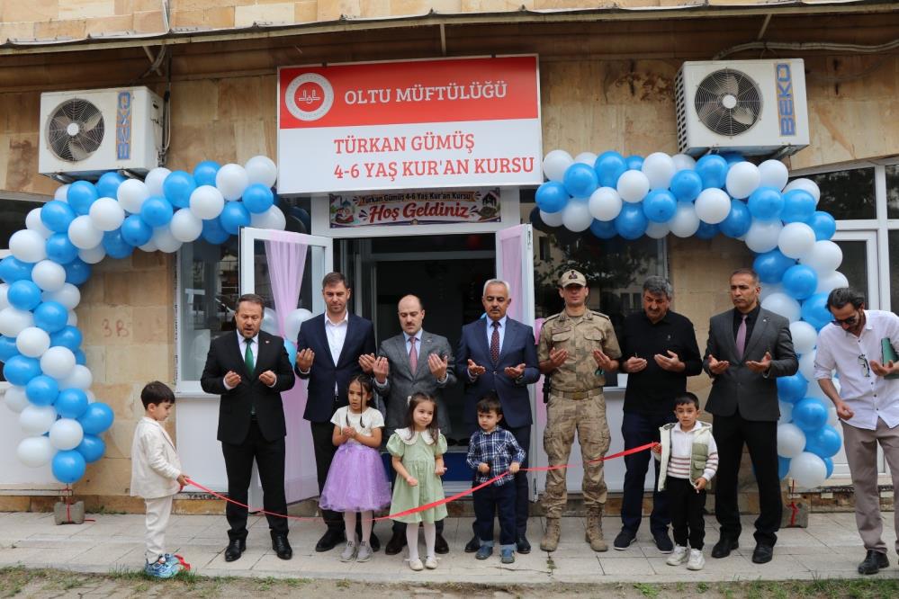 Hong Kong’dan Oltu’ya uzanan anlamlı vefa: Akademik ödülünü annesinin adına harcadı