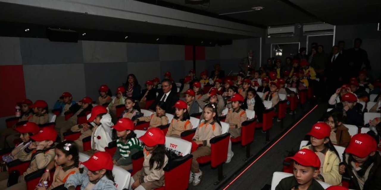 Erzurum’da 5 bin çocuk için sinema perdesi açıldı! 52 bin öğrenciye ulaşıldı