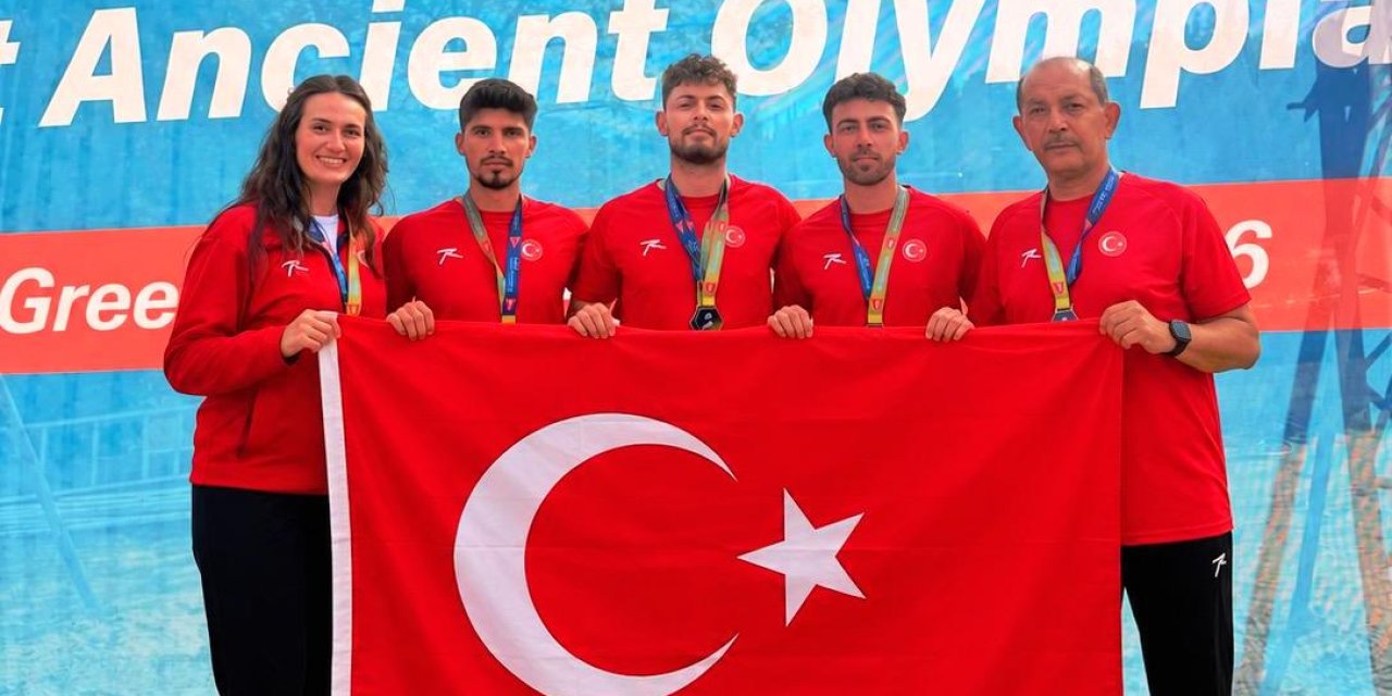 Erzincanlı sporculardan Avrupa’da tarihi başarı! Air Badminton’da ikinci oldular