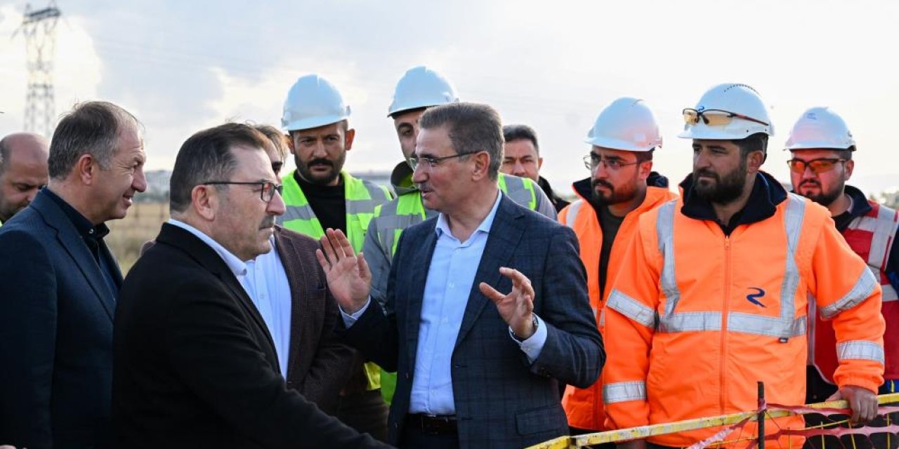 Vali Baruş ve Selami Altınok yeni stadyum inşaatını inceledi