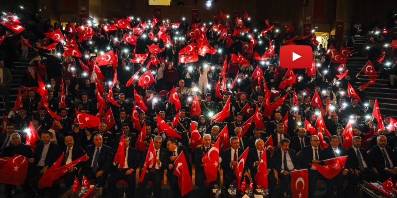 Erzurum’da 29 Ekim coşkusu: Bar, mehteran ve bando gösterisi