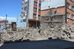 Erzurum'da Restorasyon İçin Tarihi Mescidi Yıktılar