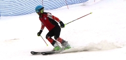 Sezonun İlk Kayak Yarışı Erzurum'da Yapıldı