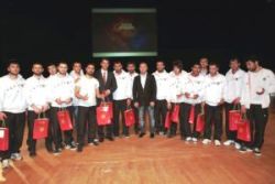A.Ü Buz Hokeyi Takımı Türkiye Şampiyonu