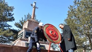 Çanakkale Zaferi'nin 100. Yıldönümü ve Şehitler Günü Törenlerle Kutlandı