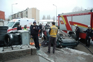 Erzurum'da Takla Atan Otomobilde Sıkışan Genç Öldü