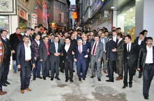 MHP Adaylarına Miting Gibi Karşılama