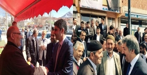 Milletvekili Adayı Tarıkdaroğlu Palandöken'de Fırat ise Çat'ta seçmenle buluştu