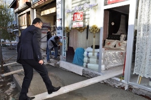 MHP'li Aydın Ve Kaya Bat Pazarı Esnafıyla Bir Araya Geldi